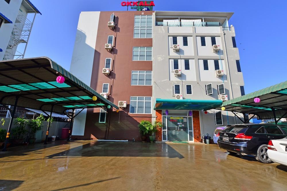 Okkala Hotel Yangon Extérieur photo