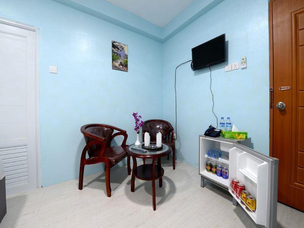 Okkala Hotel Yangon Extérieur photo