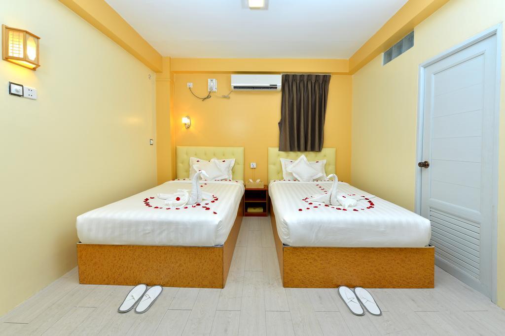 Okkala Hotel Yangon Extérieur photo