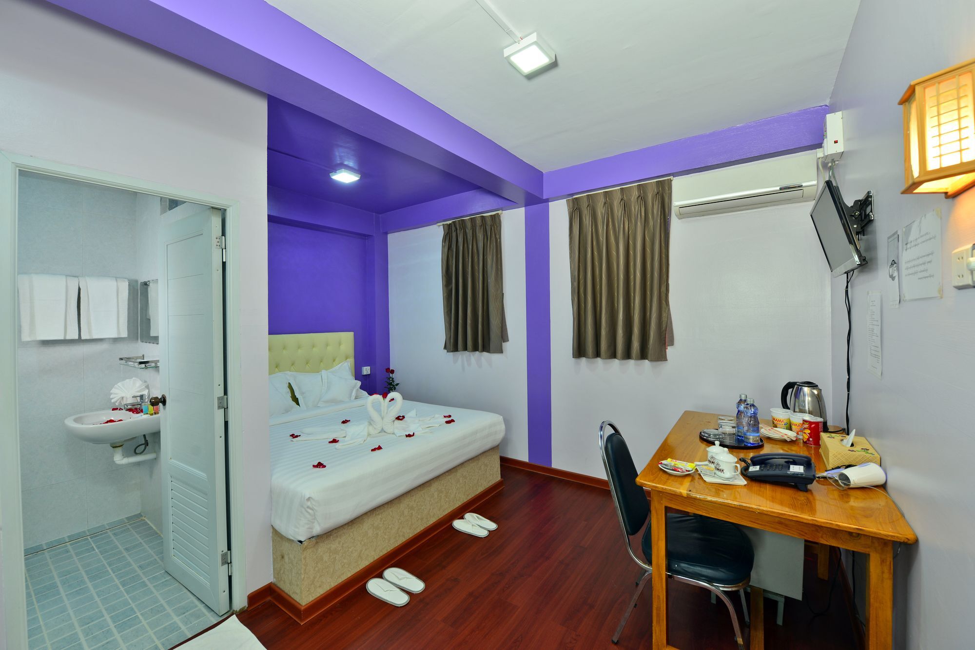 Okkala Hotel Yangon Extérieur photo